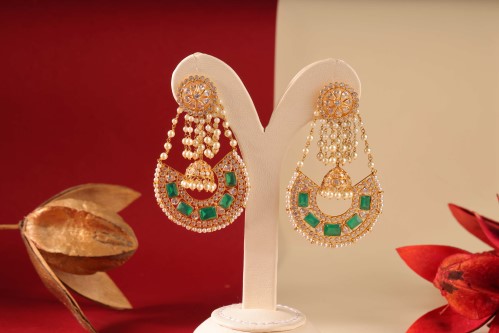 Sri Kamatchi drop earrings